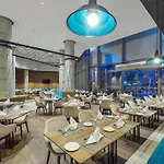 Otel Novotel 5*